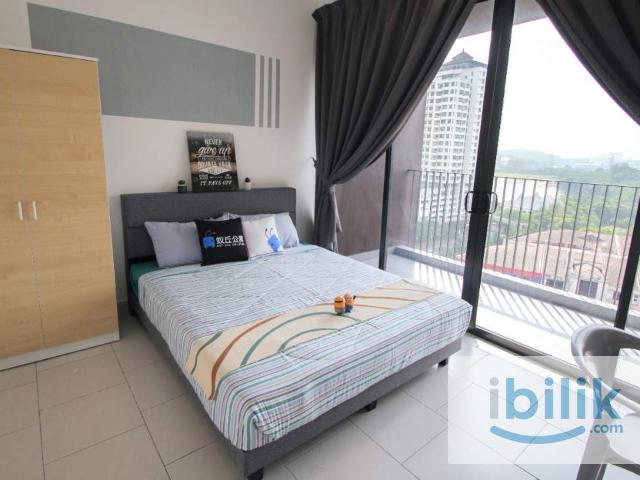 Astetica Residence Queen Bedroom with Balcony @ Seri Kembangan near to The Mines, KTM Serdang, UPM