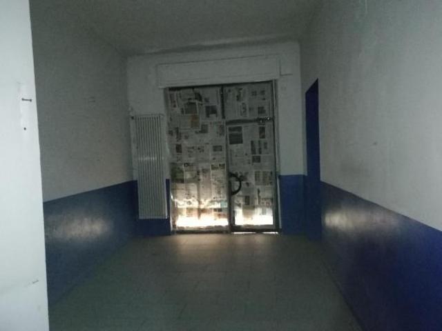 Asti, c.so Alfieri_negozio
