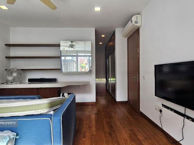 Aston Residence D17, Detached