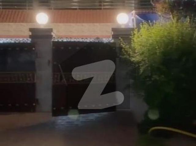 Astonishing House Khayaban e Shair