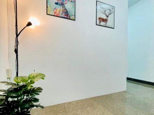 Astoria Park D14, Condominium