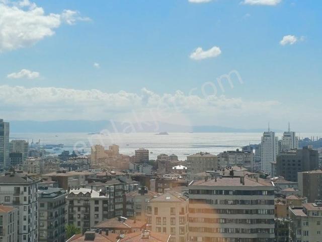 Astoria Residence'ta Manzaralı 2+1 Kiralık Rezidans