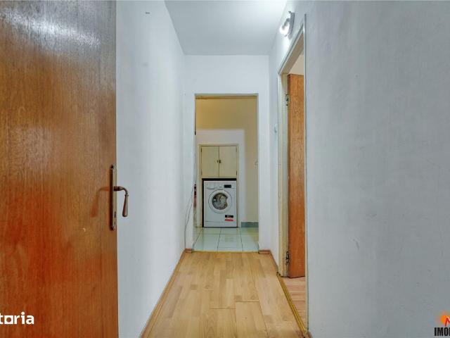 Astra Ciucas, apartament 3 camere decomandat