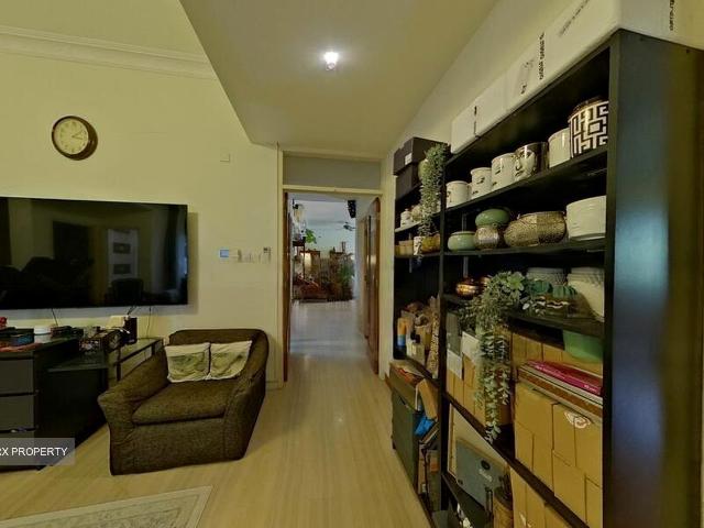 Astrid Meadows D10, Condominium