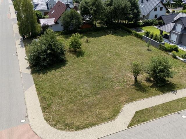 Astrów 1 300 m², Luboszyce