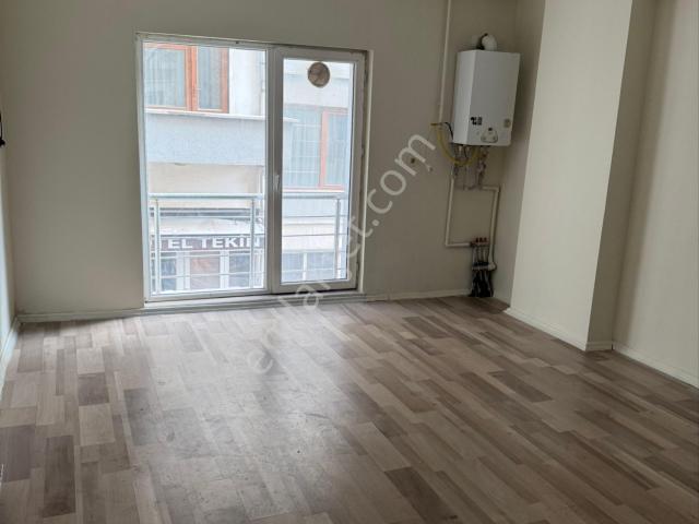 Asur Emlaktan Satılık 1+1 Yol Cephesi Kat 1 Bahçivan Mahlesi