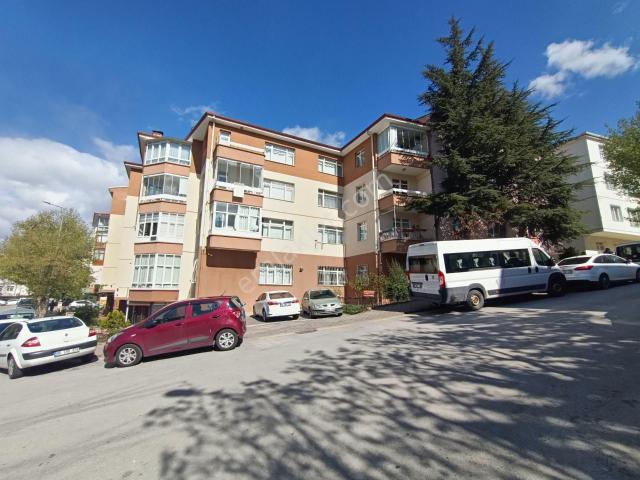 Asyapıdan 2+1 80 M2 Sokullu Caddesi Yakını Lüks Kombili Giriş
