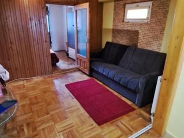 AP 1 cam de inchiriat Zona Dorobanti Pta mare