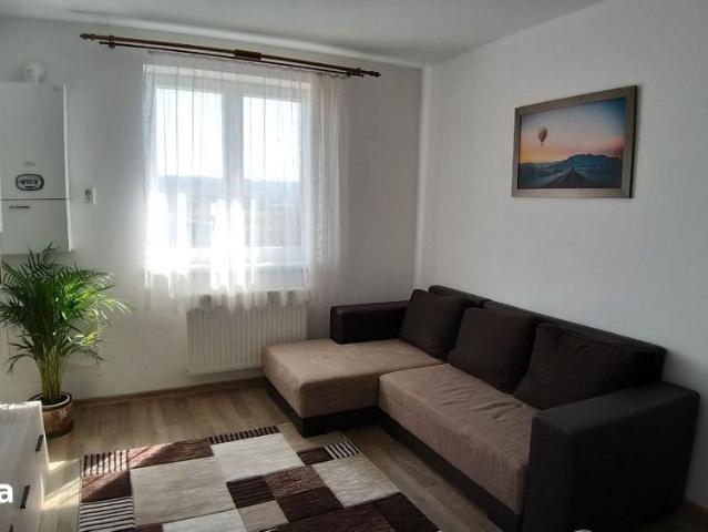 Ap. 2 cam Unirii, bloc nou, parcare privata