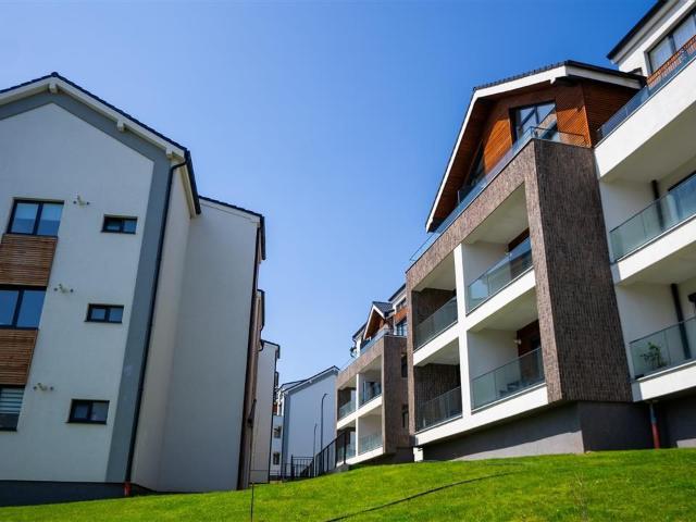 Ap. 2 cam, balcon, parcare, cartier sigur, finisaje calitative, natura