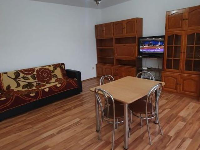 Ap 2 cam Muzeul apei Floresti 320 Euro