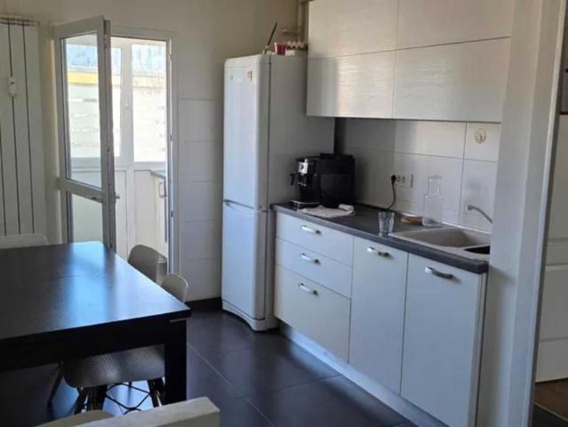 AP. 2 camere 13 septembrie, bloc reabilitat, mobilat modern, curat
