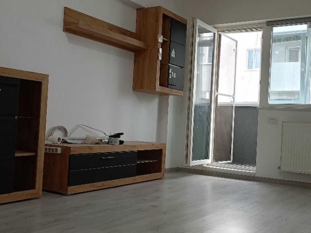 AP. 2 camere titan sun park loc de parcare, centrala, comision 0%