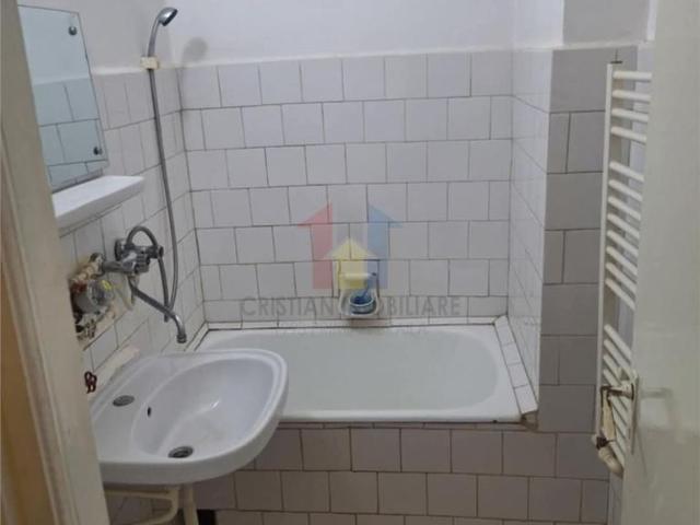 Ap 2 camere, Viziru 1, 40mp Etaj3 LIBER