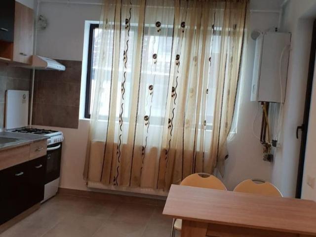 Ap.2 camere cu centrala termica si loc de parcare