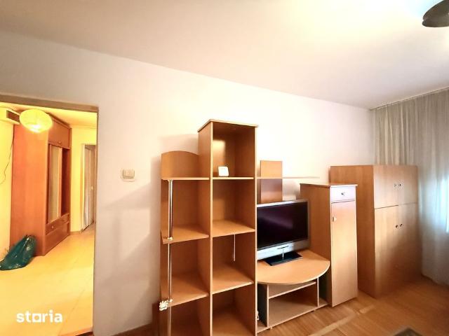 Ap. 2 camere, decomandat, centrala pe gaz Sala Olimpia