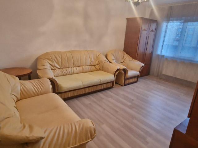 Ap 2 camere decomandat et 1