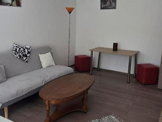 AP. 2 CAMERE DRUMUL TABEREI, BUCATARE INCHISA, METROU 10 MINUTE