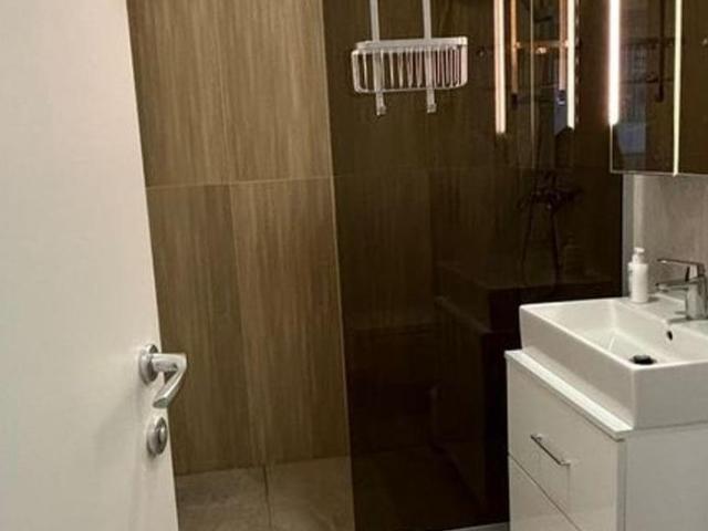 AP. 2 CAMERE NOVUM IVEST, PARCARE, CENTRALA, MASINA DE SPALAT VASE