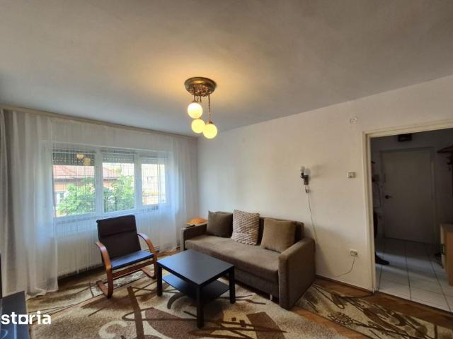 Ap. 2 camere, Str. Tudor Vladimirescu etaj 1, centrală proprie, climă