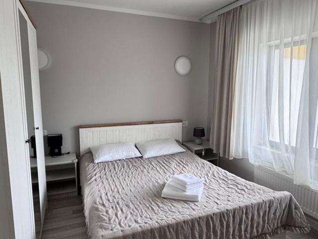 Ap. 3 camere de închiriat, cart. Ioșia