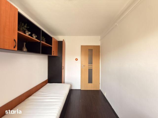 Ap. 3 camere, decomandat Lipovei