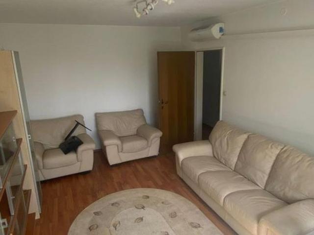 AP. 3 CAMERE RAHOVA, CENTRALA PROPRIE, BUCATARIE INCHISA, PARCARE