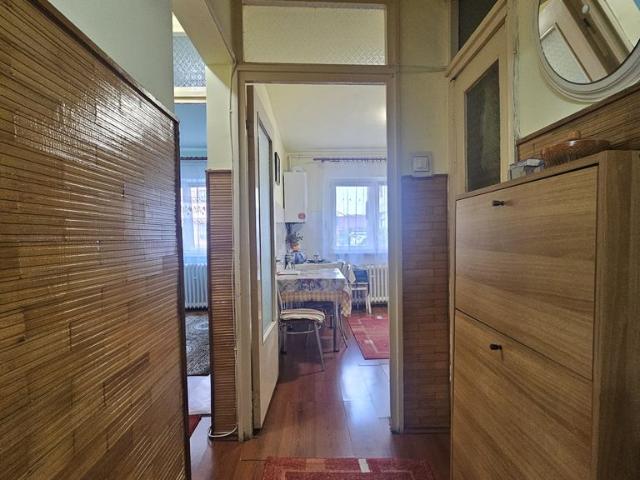 Ap.CLASIC 2 camere/ debara/ pivnita MOBILAT Strand I