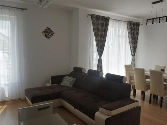 Ap.MODERN 3 camere decomandate+ gradina Selimbar Brana
