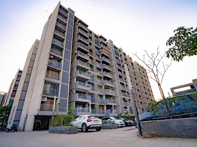 Apollo DB City,Nipania 3 BHK Apartment For Sale Indore