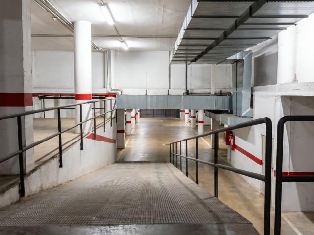 Aparcamiento / garaje / caja 11.00 m2