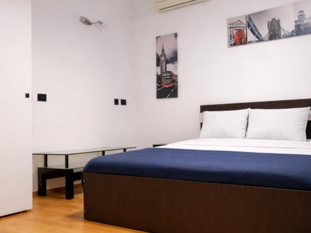 Aparatament una cameră decomandat