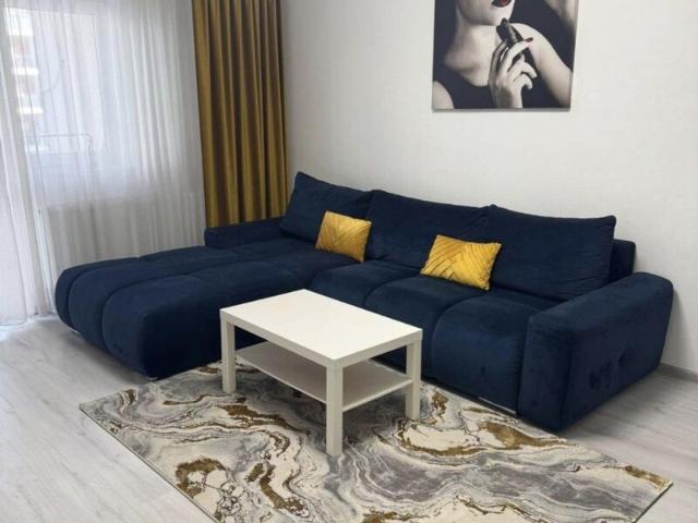 Aparatorii Patriei Apartament 2 camere decomandat Kristal Metalurgiei Gyros