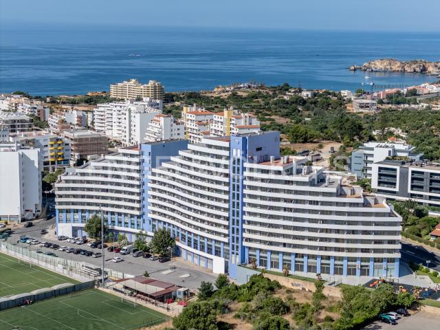 Apart. T1 afecto a Serviços, elegante e perto da Praia da Rocha e Vau
