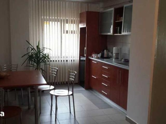 apart central,strada Dealul Spirei zona Fratii Buzesti,pretabil firma