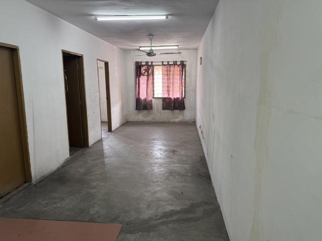 Apartmen FOR SALE DAMANSARA DAMAI