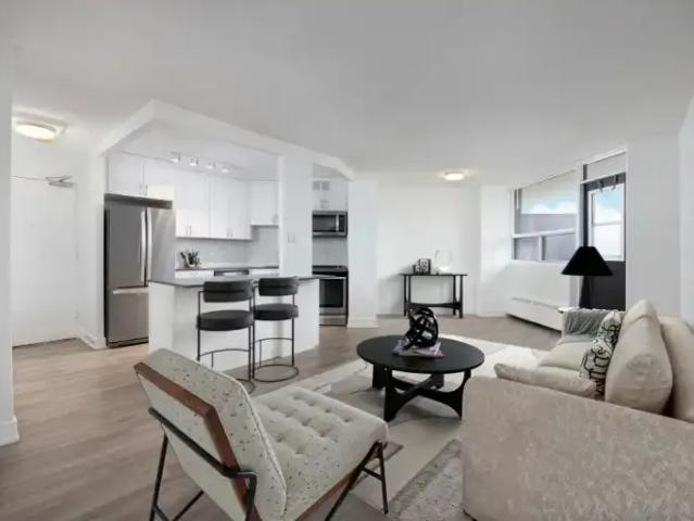 Apartment 3 Bedroom For Rent Mississauga ON 2881 ES98631036