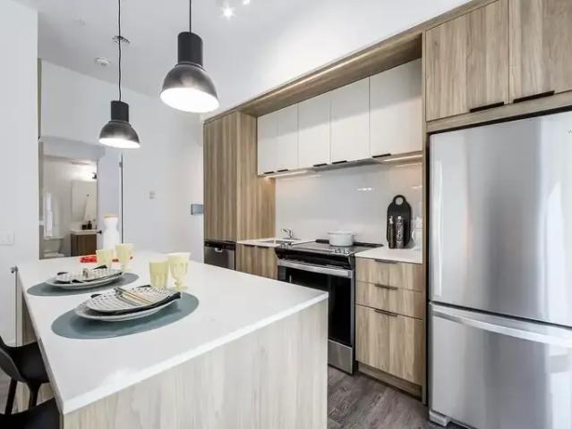 Apartment 3 Bedroom For Rent Mississauga ON 3888 ES96588901