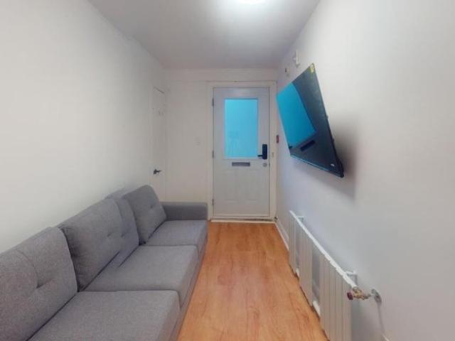 Apartment 3 Bedroom For Rent Montréal QC 2850 ES98315324