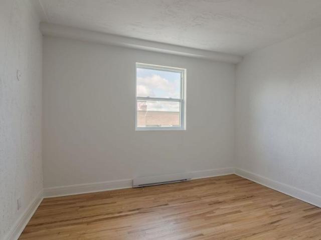 Apartment 3 Bedroom For Rent Montréal QC 2195 ELS98313488