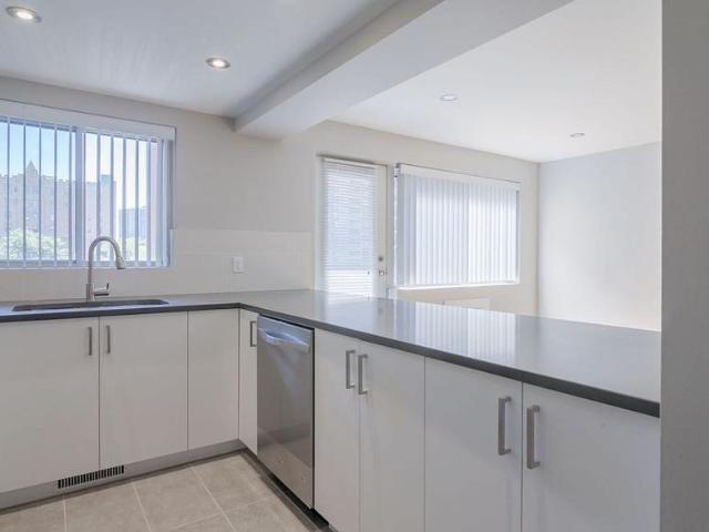 Apartment 3 Bedroom For Rent Montréal QC 3195 ELS98313444