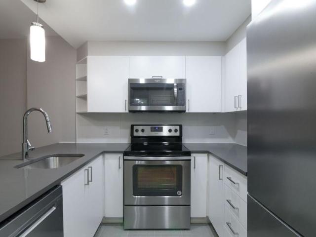 Apartment 3 Bedroom For Rent Montréal QC 4250 ES98313440
