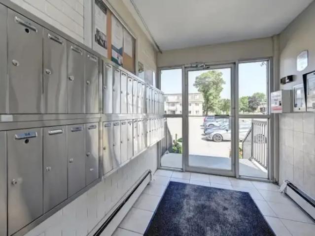 Apartment 3 Bedroom For Rent New Hamburg ON 2325 ES100757283