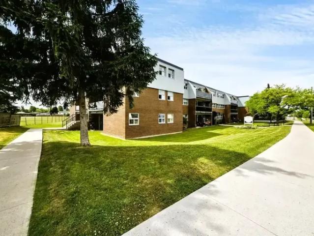 Apartment 3 Bedroom For Rent Niagara Falls ON 2125 ELS95028192