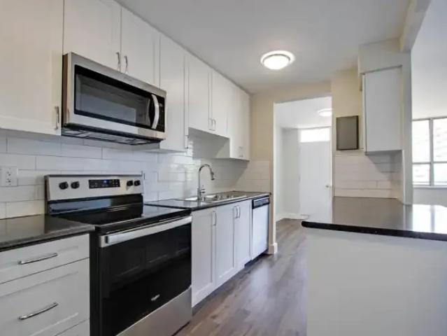 Apartment 3 Bedroom For Rent North York ON 3199 ES103354333
