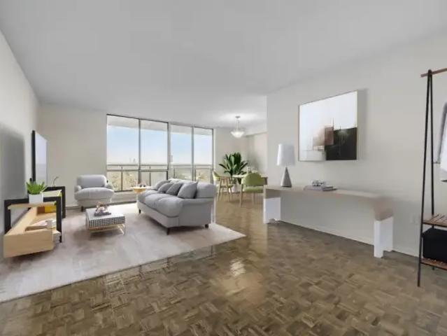 Apartment 3 Bedroom For Rent North York ON 4197 ES103739459
