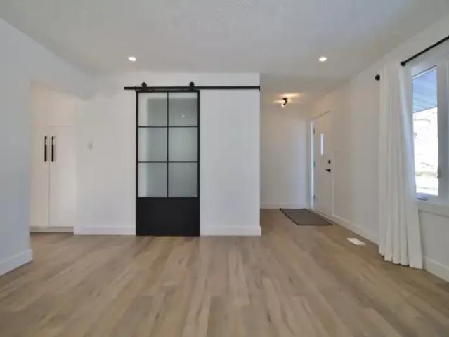 Apartment 3 Bedroom For Rent Ottawa ON 2500 ES103920447