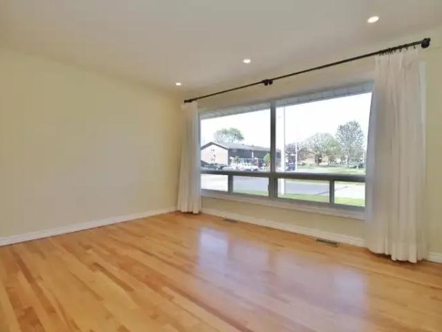 Apartment 3 Bedroom For Rent Ottawa ON 2600 ELS102846458