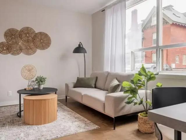 Apartment 3 Bedroom For Rent Ottawa ON 2949 ELS101687119