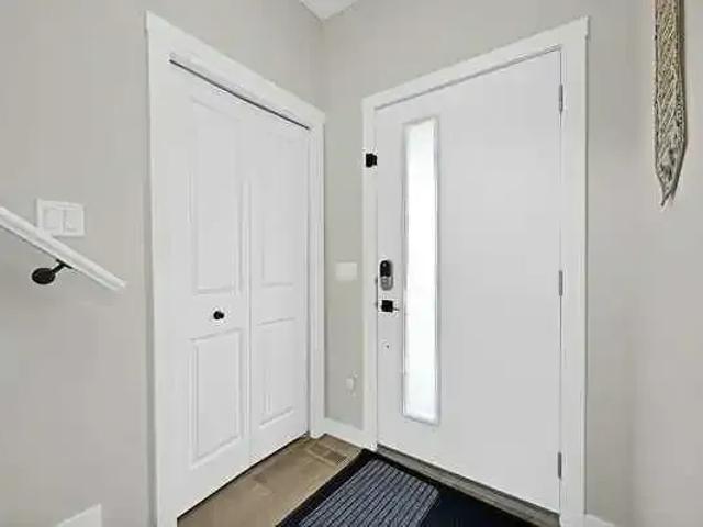 Apartment 3 Bedroom For Rent Airdrie AB 2200 ES104794680